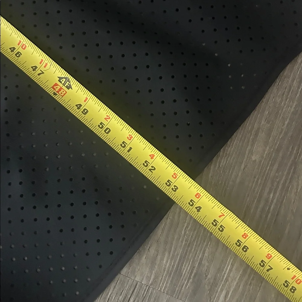 53 by 69 grounding mat with plug
